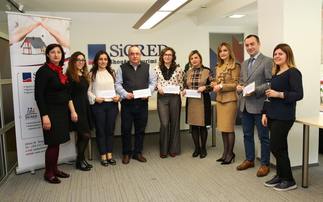 SiCRED gives the insurance fund for loyalty “Life with Savings”, for the second consecutive year